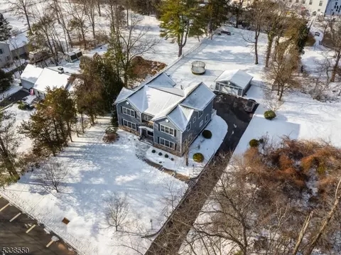 19 Crest Dr, Bernards, NJ 07920 photo 49