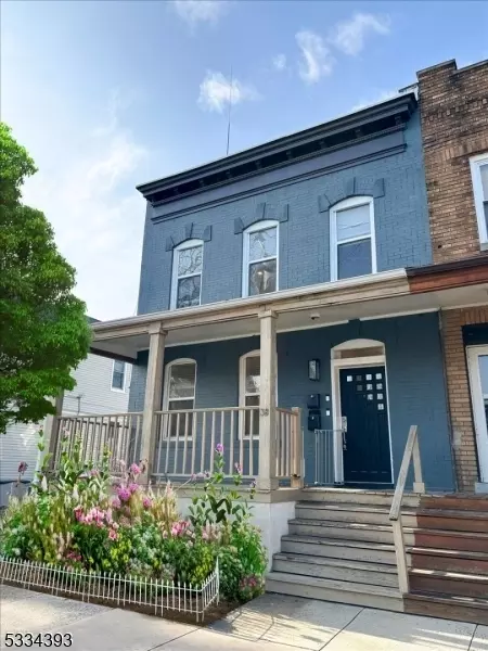 38 Willowdale Ave, Montclair, NJ 07042