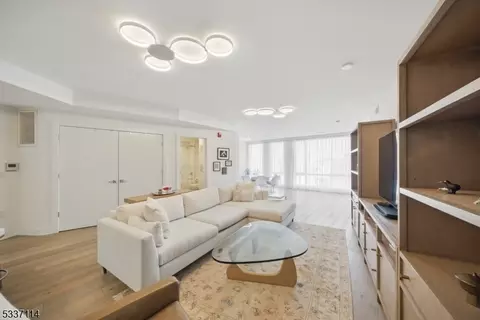367 3rd St #501, Jersey City, NJ 07302