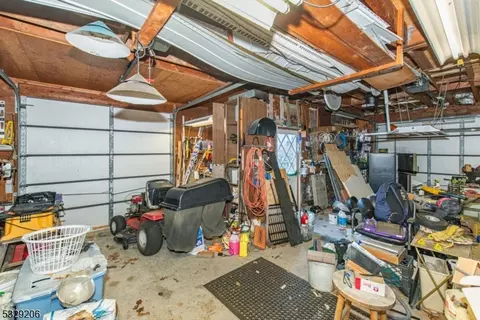 886 Alps Rd, Wayne, NJ 07470 photo 12