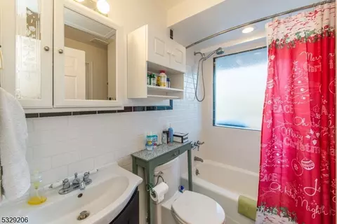 886 Alps Rd, Wayne, NJ 07470 photo 23