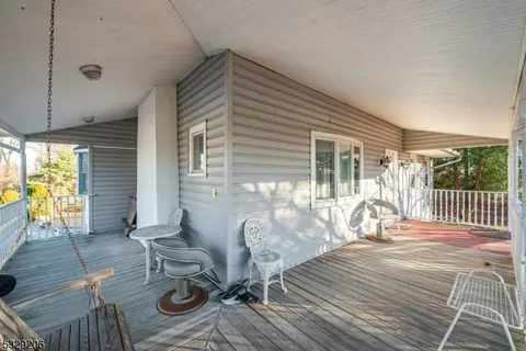 886 Alps Rd, Wayne, NJ 07470 photo 2