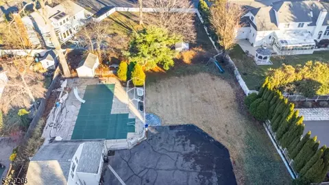886 Alps Rd, Wayne, NJ 07470 photo 6