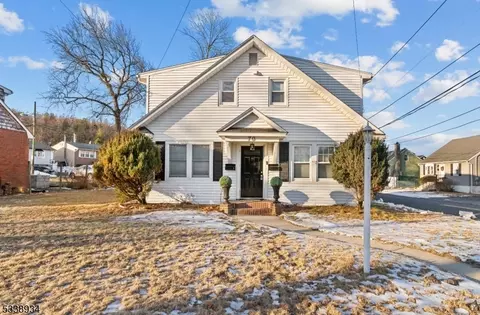 70 River Blvd, Little Falls, NJ 07424