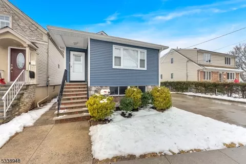 260 Maple Ave, Wallington, NJ 07057 photo 3