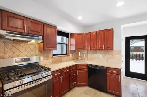 22 Colonial Ter, Springfield, NJ 07081 photo 7