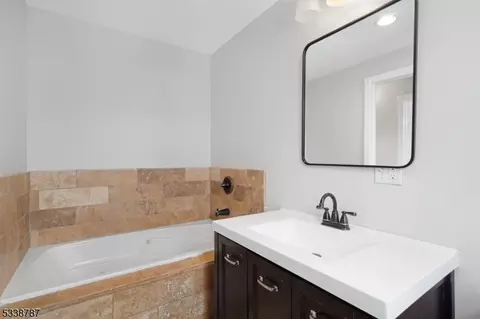 22 Colonial Ter, Springfield, NJ 07081 photo 21