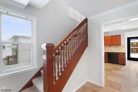 22 Colonial Ter, Springfield, NJ 07081 photo 15