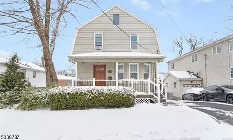 22 Colonial Ter, Springfield, NJ 07081