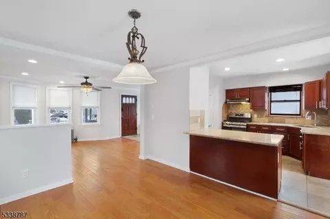 22 Colonial Ter, Springfield, NJ 07081 photo 11