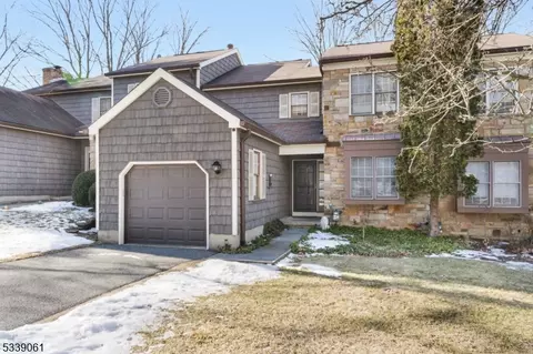 72 Goldfinch Dr, Hackettstown, NJ 07840