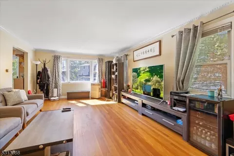 7 Sunset Dr, Millburn, NJ 07041 photo 6