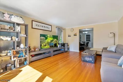 7 Sunset Dr, Millburn, NJ 07041 photo 7