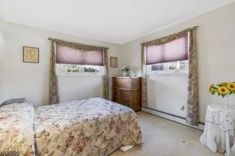 450 Dorn Ave, Middlesex, NJ 08846 photo 14