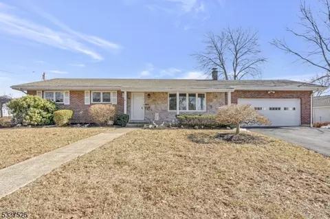 450 Dorn Ave, Middlesex, NJ 08846
