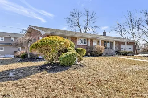 450 Dorn Ave, Middlesex, NJ 08846 photo 3