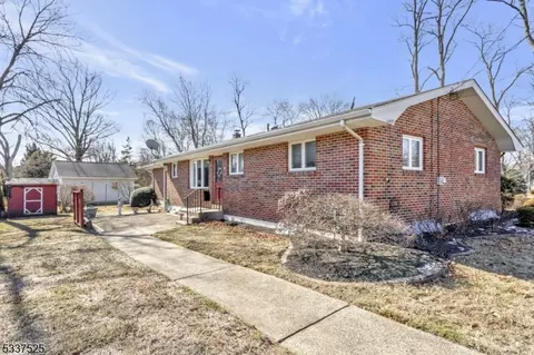 450 Dorn Ave, Middlesex, NJ 08846 photo 24