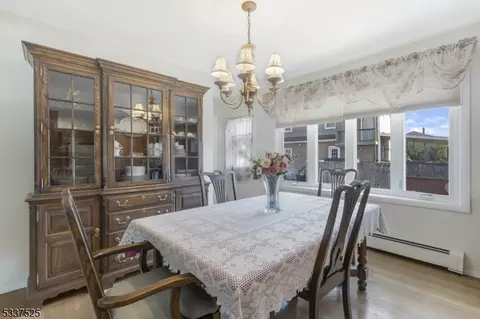 450 Dorn Ave, Middlesex, NJ 08846 photo 8