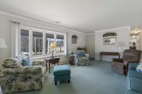 450 Dorn Ave, Middlesex, NJ 08846 photo 4