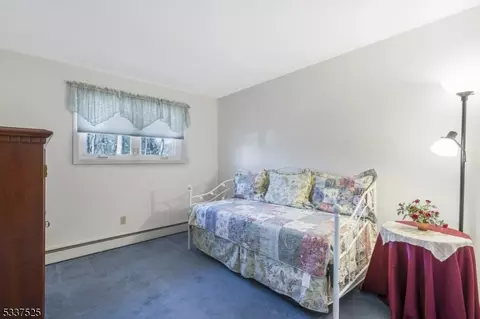450 Dorn Ave, Middlesex, NJ 08846 photo 15