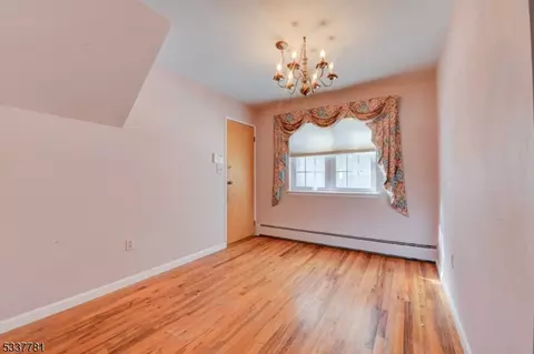38 Atherton Ct # A, Wayne, NJ 07470 photo 4