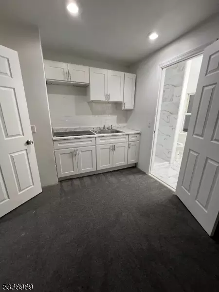 427 John St, Plainfield, NJ 07060 photo 5