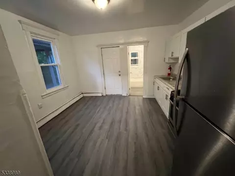 427 John St, Plainfield, NJ 07060 photo 7