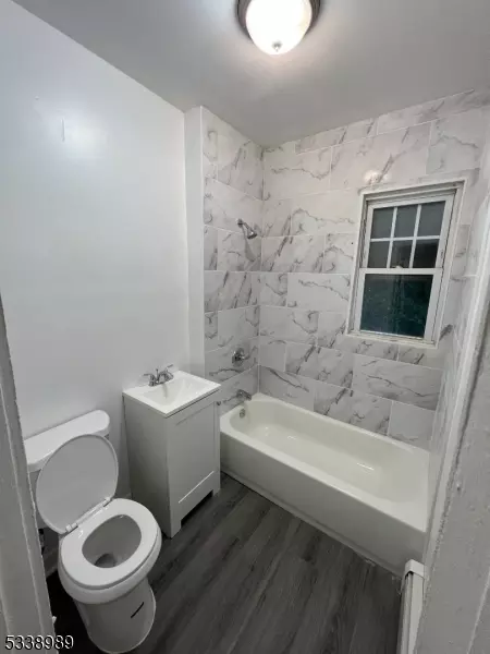 427 John St, Plainfield, NJ 07060 photo 8
