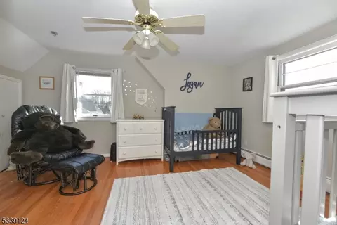38 Burnside Pl, Wanaque Boro, NJ 07420 photo 18