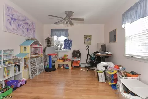 38 Burnside Pl, Wanaque Boro, NJ 07420 photo 15