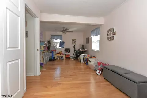 38 Burnside Pl, Wanaque Boro, NJ 07420 photo 14