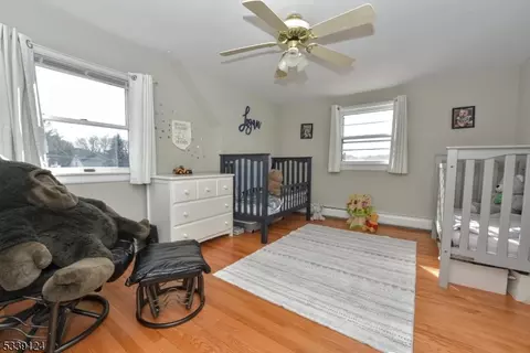 38 Burnside Pl, Wanaque Boro, NJ 07420 photo 19