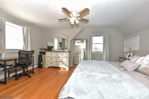 38 Burnside Pl, Wanaque Boro, NJ 07420 photo 20