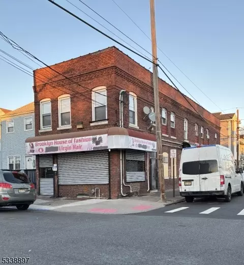 615 E 22nd St, Paterson, NJ 07514