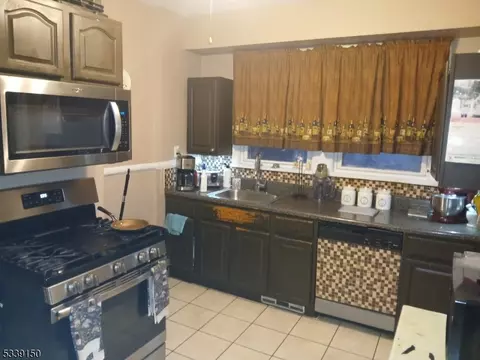 20 Rockland Ter, Newark, NJ 07106