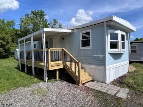 1114 State Route 28, Somerville, NJ 08876