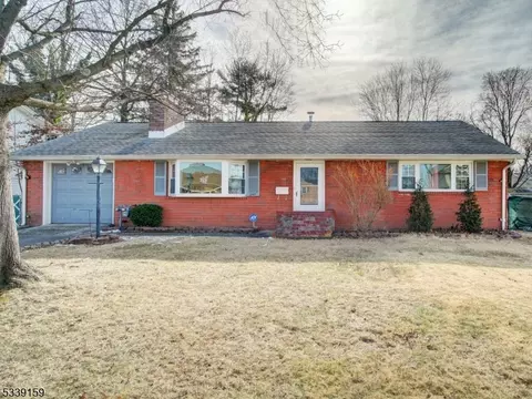 245 Tabb Ave, Piscataway, NJ 08854