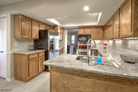 46 Cambridge Rd, Bedminster, NJ 07921 photo 4