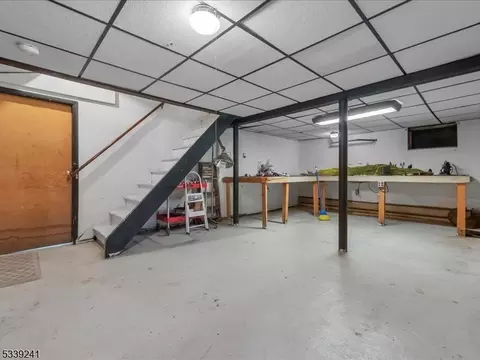34 Saint George Pl, Wanaque Boro, NJ 07420 photo 33