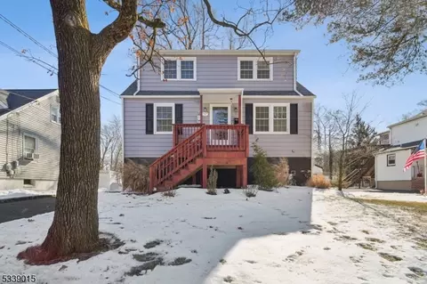 31 Madison St, Pequannock Twp, NJ 07440