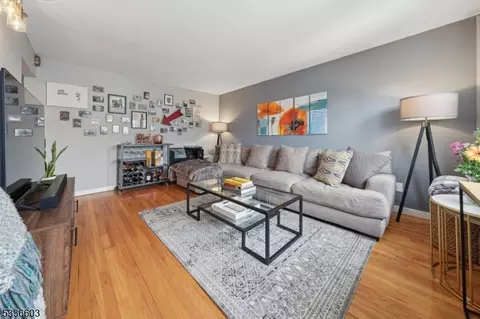 92 Stevens Pl, North Arlington, NJ 07031