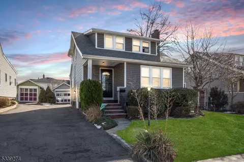 317 Pine Ave, Garwood, NJ 07027