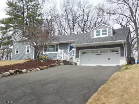24 Castles Dr, Wayne, NJ 07470