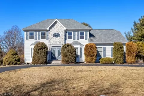 60 Walker Dr, Hillsborough, NJ 08844