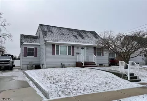 83 Warner St, Woodbridge Twp, NJ 08863