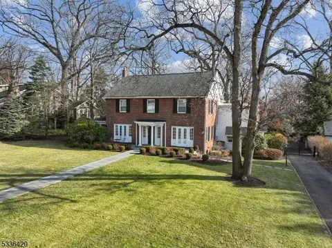 47 Ridgewood Ave, Glen Ridge, NJ 07028