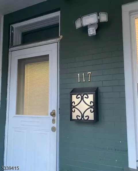 117 N Hermitage Ave, Trenton, NJ 08618