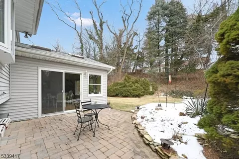 152 Broadview Ter, Paramus, NJ 07652 photo 27