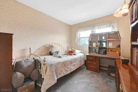 152 Broadview Ter, Paramus, NJ 07652 photo 23
