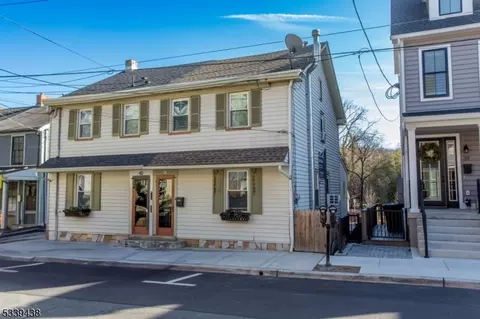 41 Ferry St, Lambertville, NJ 08530